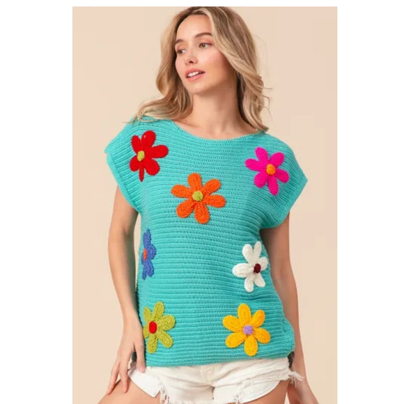 BiBi Sweaters - BiBi Blue Teal Floral Crochet Knit Short Sleeve Sweater Top Sz M